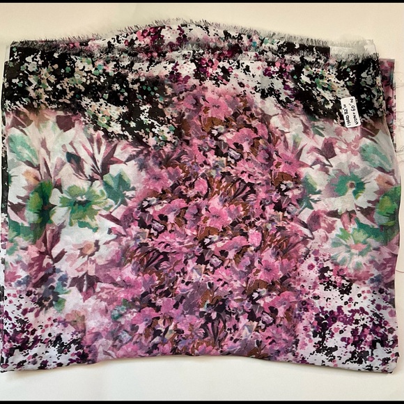 Floral printed georgette silk blend fabric total of 1 Yd 32” Width 60” - Picture 3 of 7